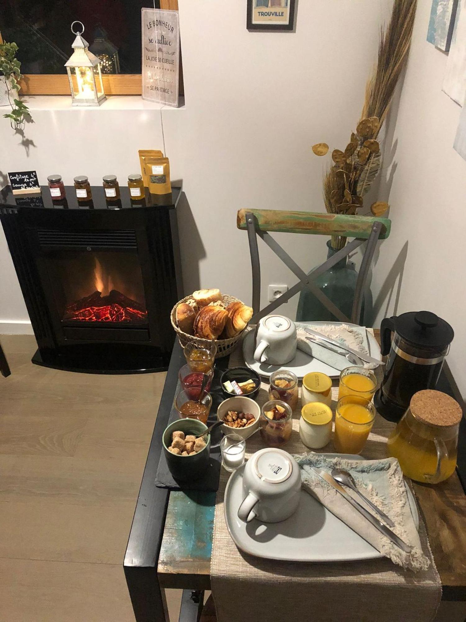 La Pause Bed & Breakfast Surville  Dış mekan fotoğraf